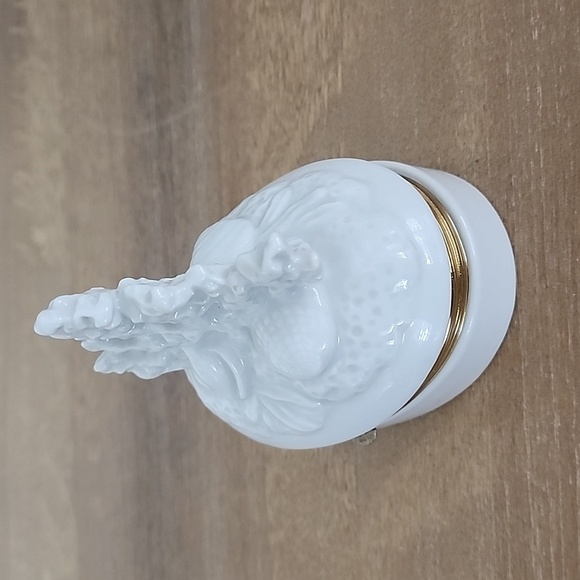 Vintage Taste Setter by Sigma Seashell Jewelry Box Trinket - Picture 4 of 5